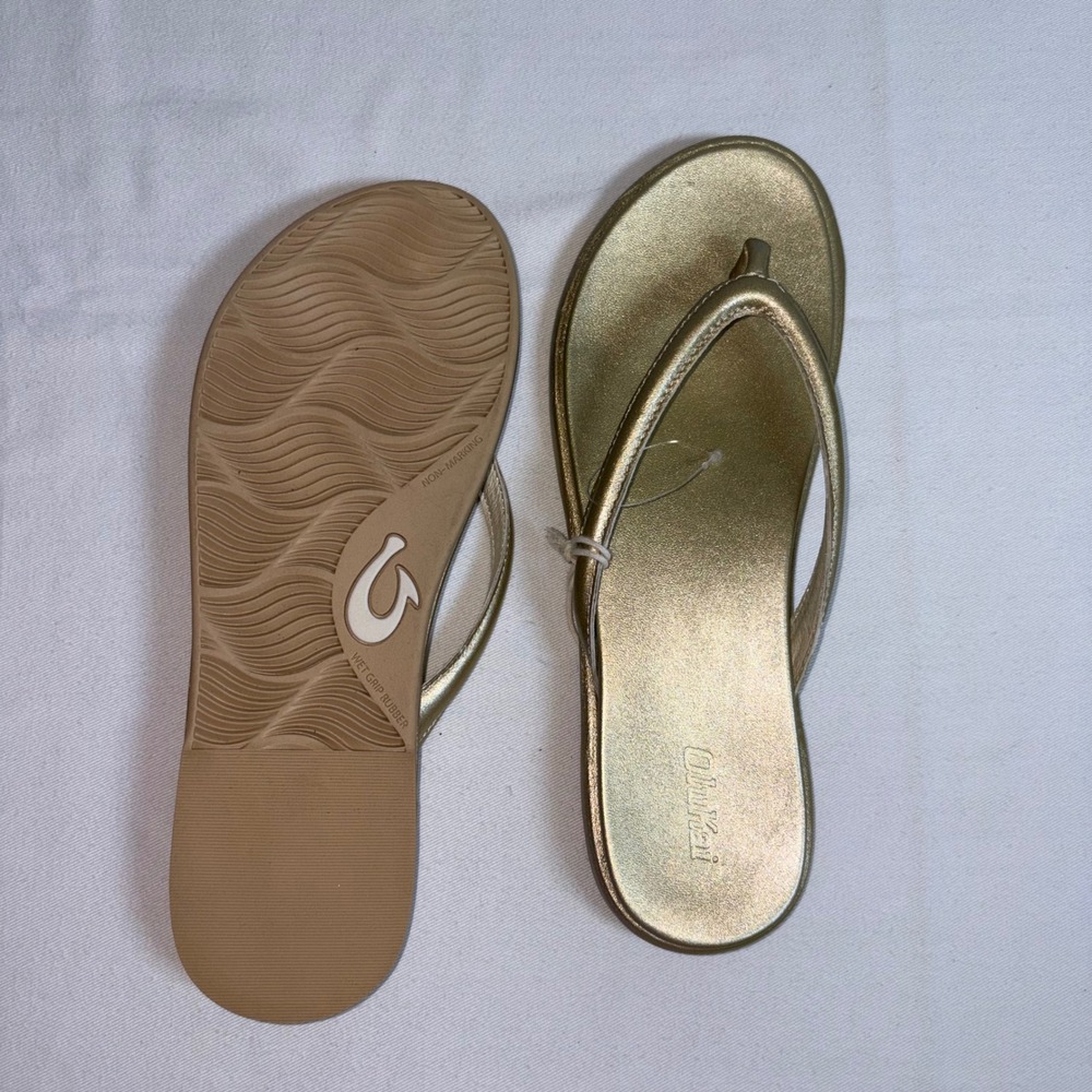 OluKai Tiare Sandal 10 Gold NEW Metallic Leather Thong Flip Flop 20513-FAFA - Picture 5 of 6